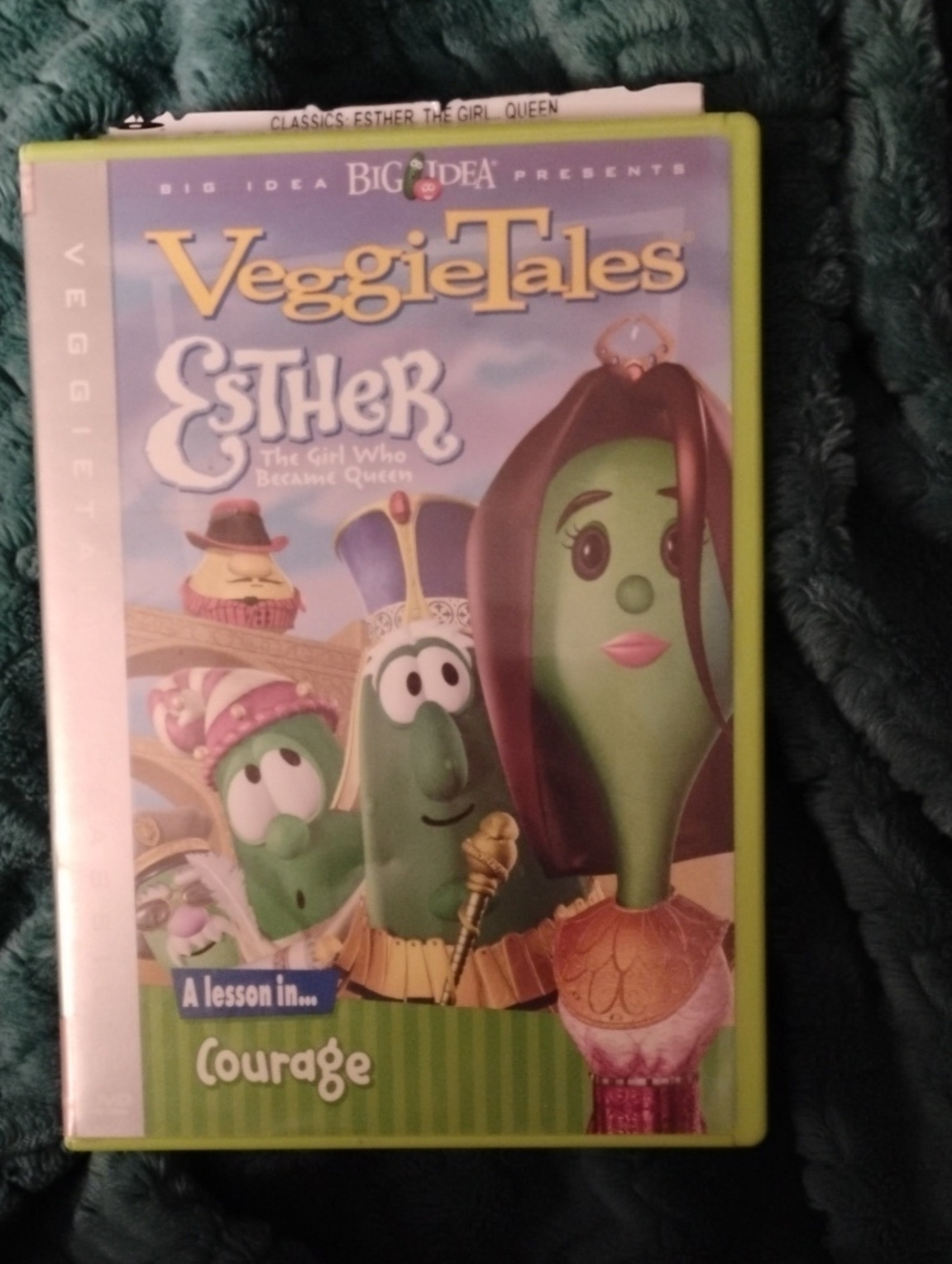 Warner Bros. VeggieTales Esther DVD - Green, Purple, Yellow